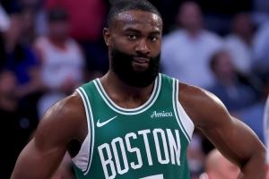 上季带伤打两个月！杰伦-布朗谈膝盖恢复：感觉很棒&我准备好了