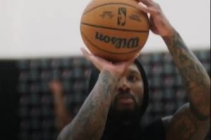 弹无虚发！开拓者官方社媒分享利拉德最新三分训练视频