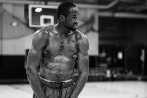 夸梅：有些球员喜欢在社媒训练&这是表演 真正的训练都是封闭式的