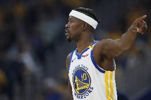 一开始不想投！巴特勒接锅球 三分轰进杀死比赛！