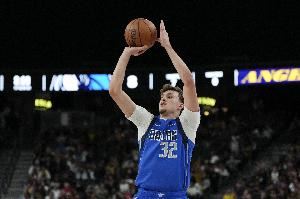 基德：我喜欢弗拉格的打球方式 他会成为史上最出色的球员之一