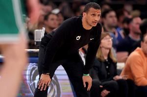 马祖拉:现在我们压迫对手失误能力更强 节奏更快冲抢篮板更积极