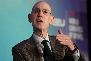 俩大佬都没去！萧华和副总裁塔图姆均未出席今日国会会议！